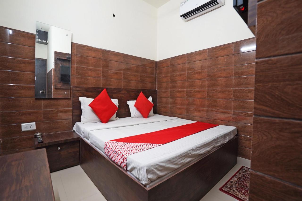 Hotel O Shri Sai Guest House Delhi  Esterno foto