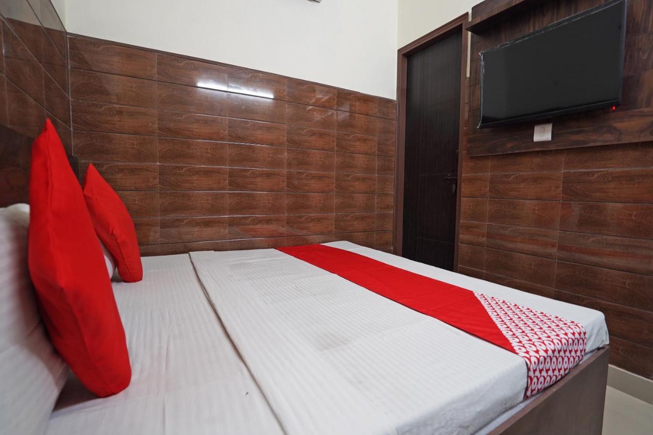 Hotel O Shri Sai Guest House Delhi  Esterno foto