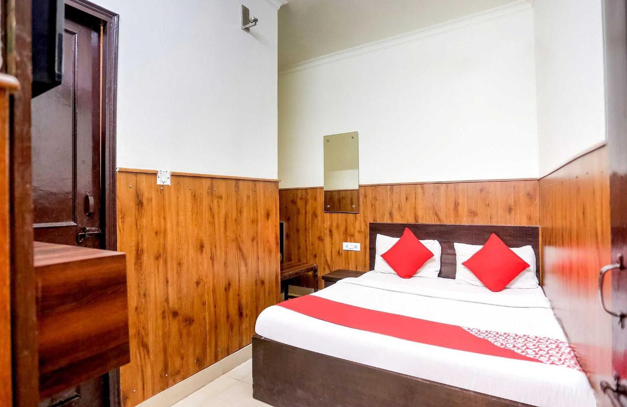 Hotel O Shri Sai Guest House Delhi  Esterno foto