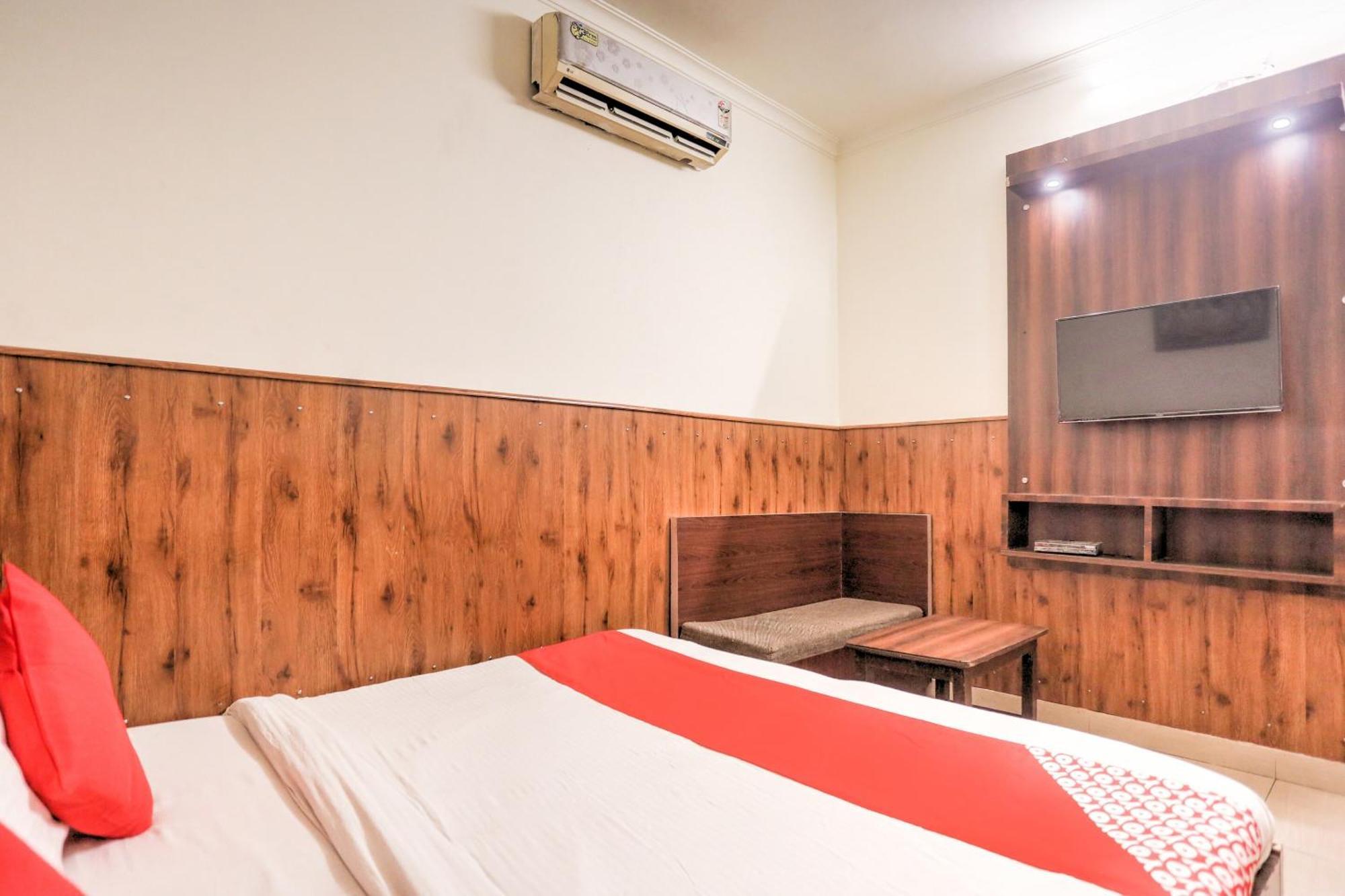 Hotel O Shri Sai Guest House Delhi  Esterno foto
