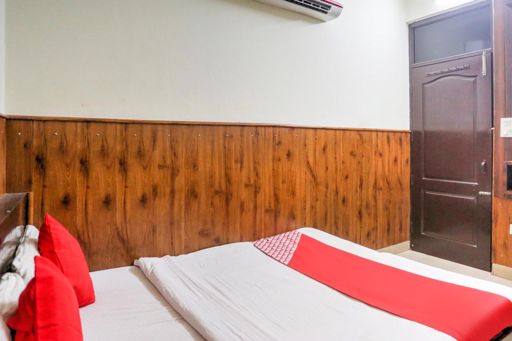 Hotel O Shri Sai Guest House Delhi  Esterno foto