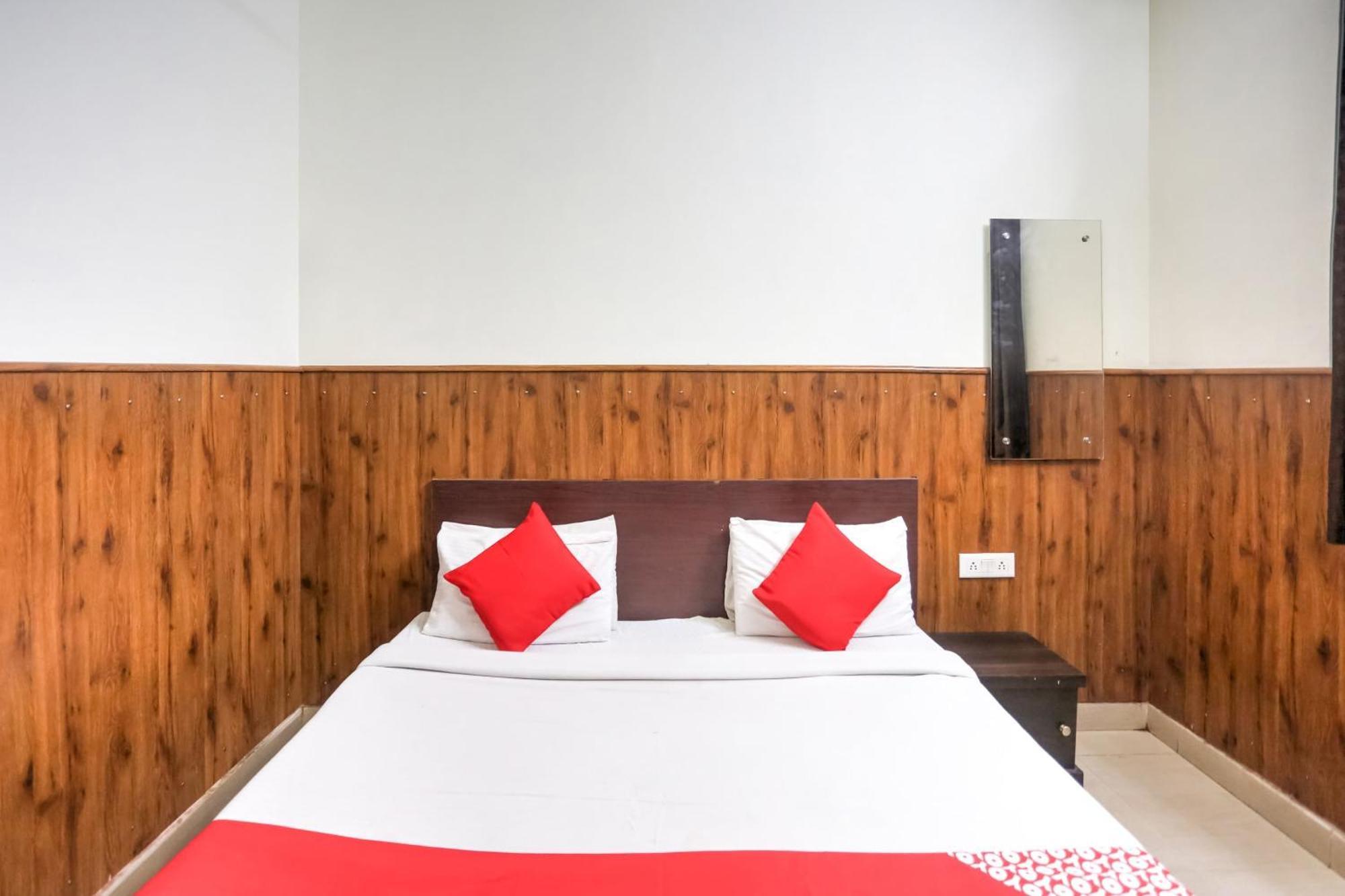 Hotel O Shri Sai Guest House Delhi  Esterno foto