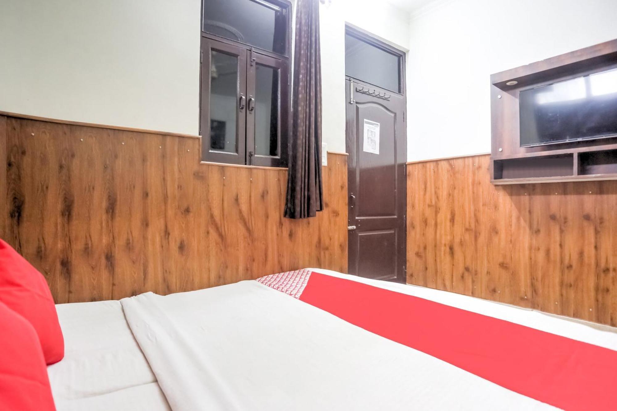Hotel O Shri Sai Guest House Delhi  Esterno foto