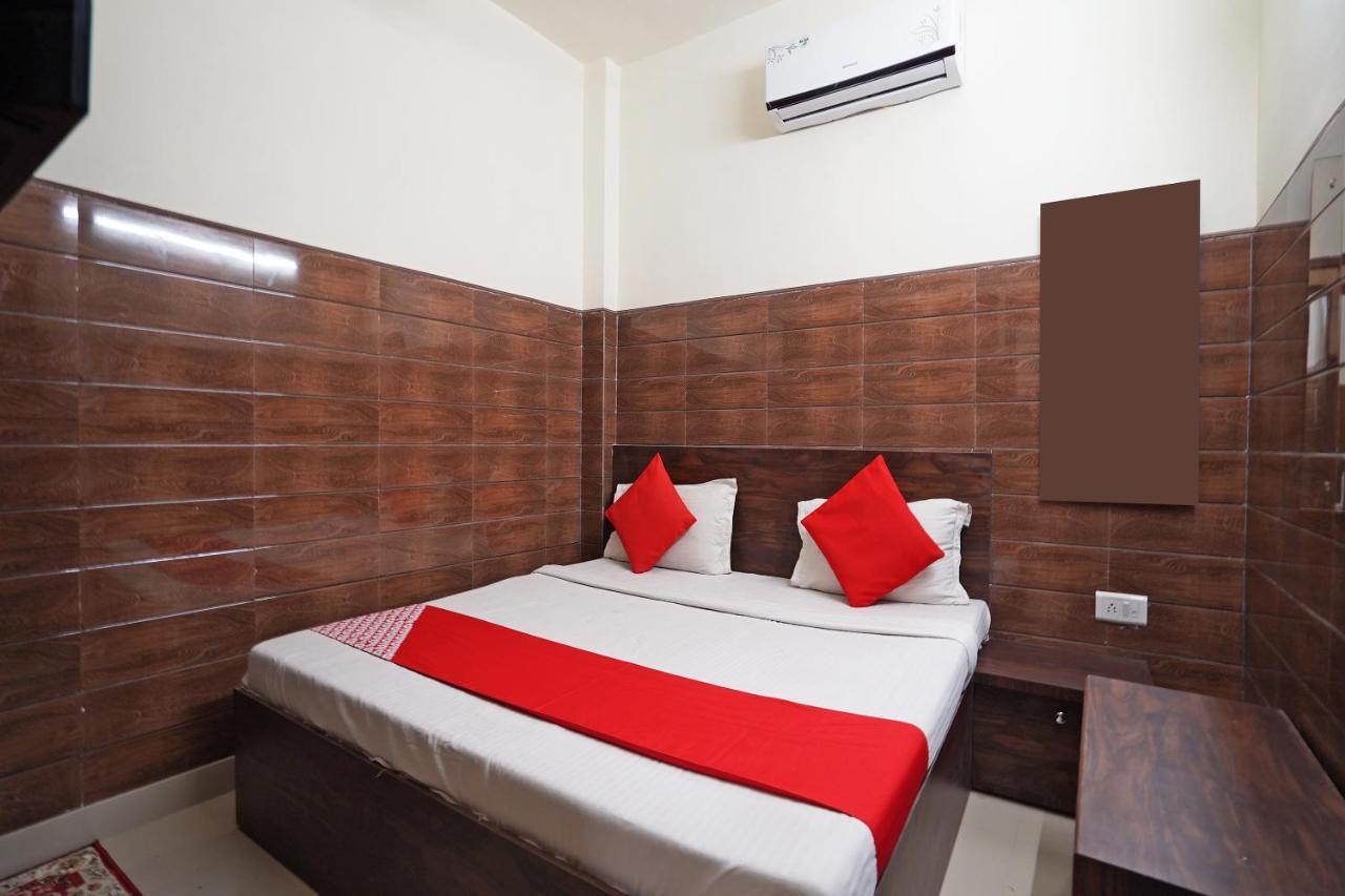 Hotel O Shri Sai Guest House Delhi  Esterno foto